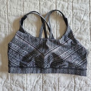 Lululemon sports bra (1225)